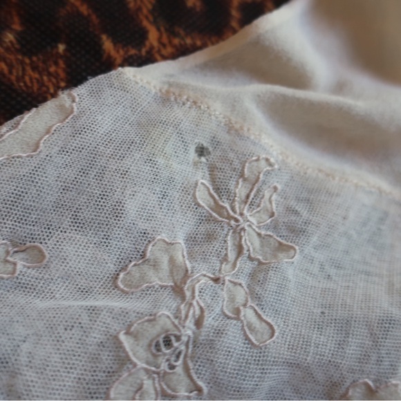 100% silk Vintage lace shorts - Picture 3 of 7